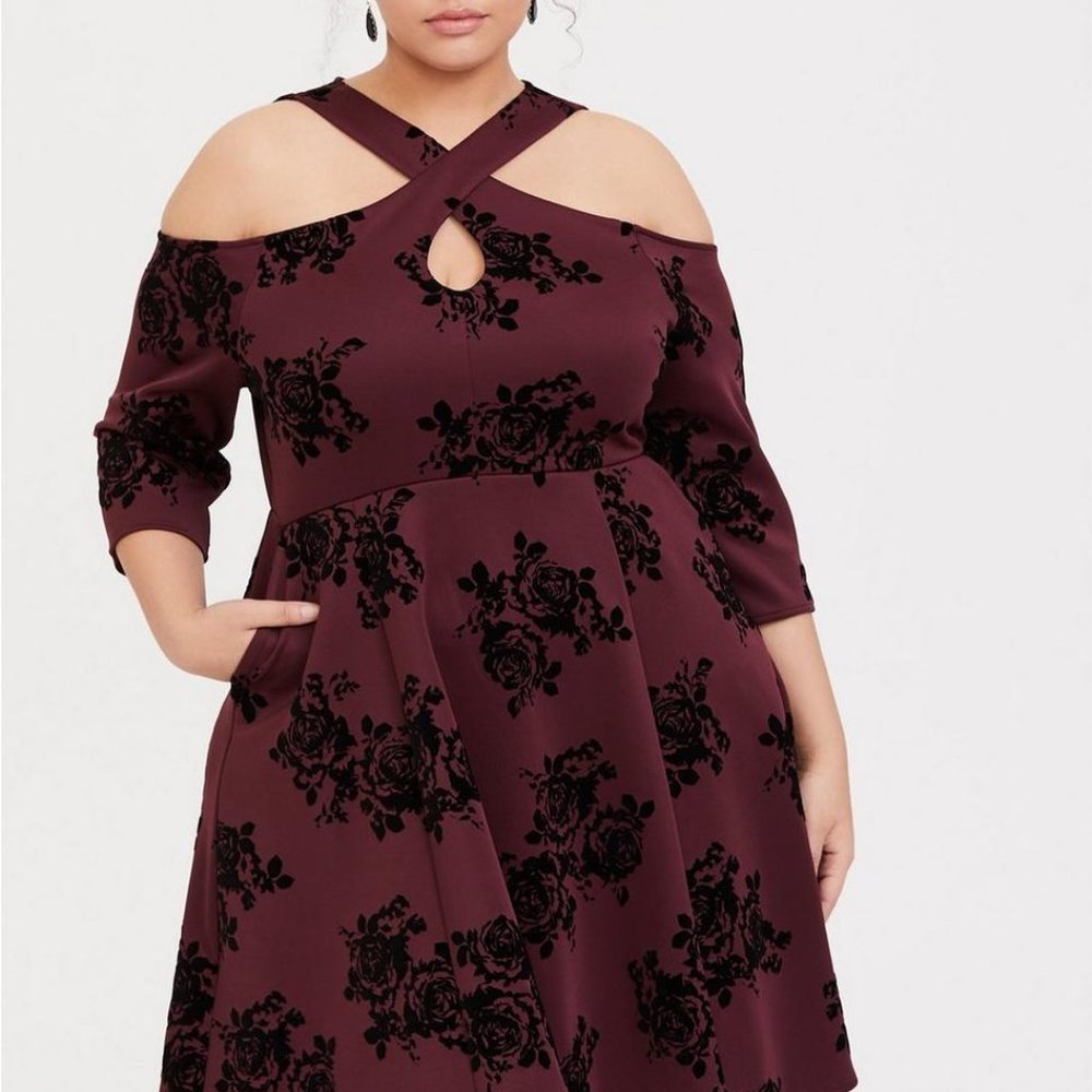 LIMITED EDITION Burgundy, black rose sleeveless velvet dress Torrid  BARELY USED